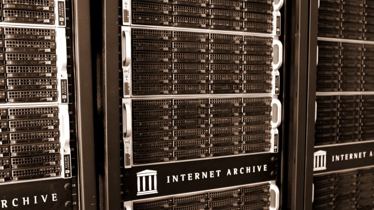 servers-at-internet-archive.jpg