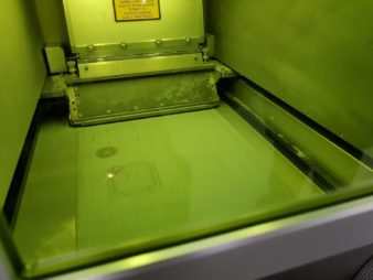 3D printeri susemus, kus laser sulatab metalli. Foto: Ronald Liive