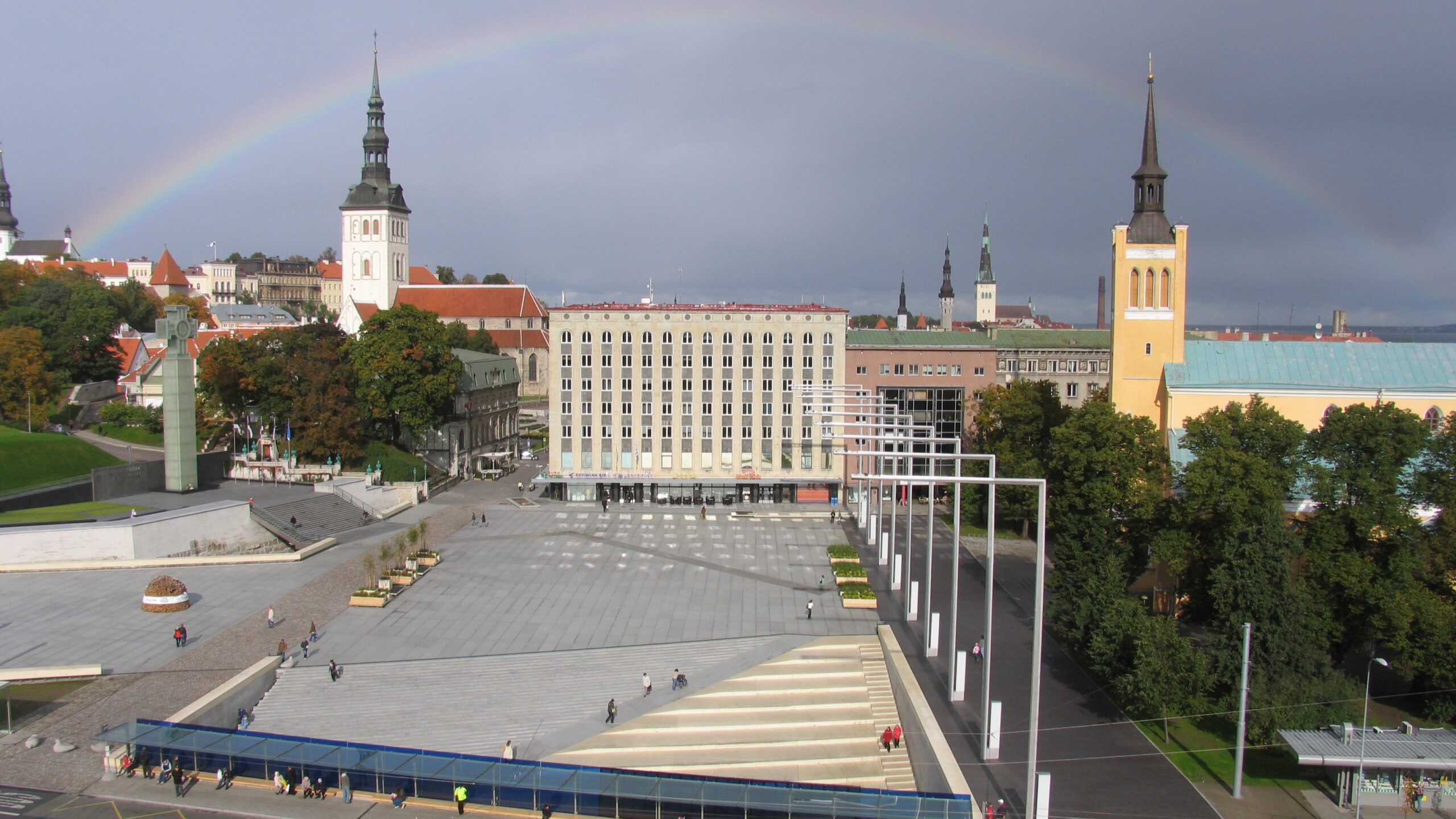 Tallinn Strategy Center caută un administrator de sistem – Digigenius