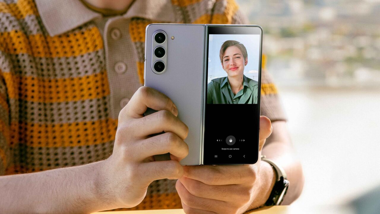 Kõlakas: Samsung toob müügile volditava Galaxy Foldi telefoni Ultra versiooni thumbnail